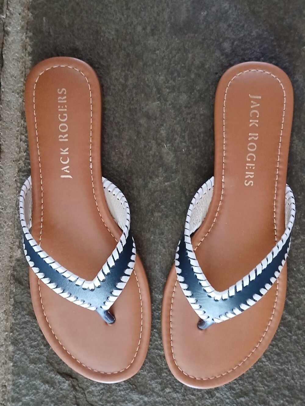 JACK ROGERS NEW LEATHER THONG THELMA SIZE 9 FLIP FLIP NAVY W/WHITE LACING UNWORN